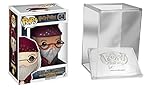 Albus Dumbledore mide aproximadamente 3 ¾ pulgadas de alto y está empaquetado dentro de una caja de exhibición de ventana.