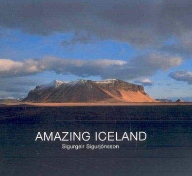 Amazing Iceland (English and French Edition) 997953334X Book Cover