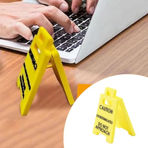 Orivin Vorsicht überstimuliert Schreibtischschild, lustiges Bürodekor, gelbes Acryl-Accessoire für den Arbeitsplatz, Büro, Humor, Geschenk