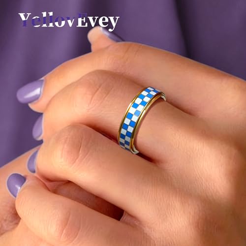 Spinner Ring Checkered Fidget Jewelry - Stainless Steel Gold Rings for Women, Anxiety Relief Fidget Toy & Stocking Stuffers, Chessboard Anti-Stress Gifts for Adults Gold Size 10 Ring For Fat Fingers by YellovEvey - Used condition - Image 3