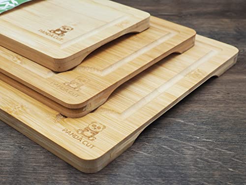 Foto von Panda Cut Schneidebrett 3er Set aus Bambus Holz mit Saftrille, Schnittfest & Antibakteriell, Nachhaltige Schneidebretter, Größen 38x25/30x20,5/23x15cm