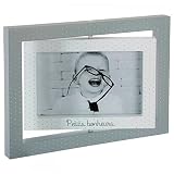 DETALLES DE PRODUCTO Ancho 23,6 cm Fondo 2 cm Color Blanco, gris y rosa Alto 16,9 cm Material MDF Caracteristicas Swing