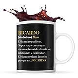 Taza con el nombre Ricardo con definición humorística ideal para un regalo original