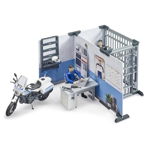 bruder 62732 - Bworld Polizeistation mit Polizeimotorrad - 1:16 Wachtmeister, Einsatzfahrzeug, Einsatzleitstelle, Gefängnis, Zelle, Zentrale, Spielzeug