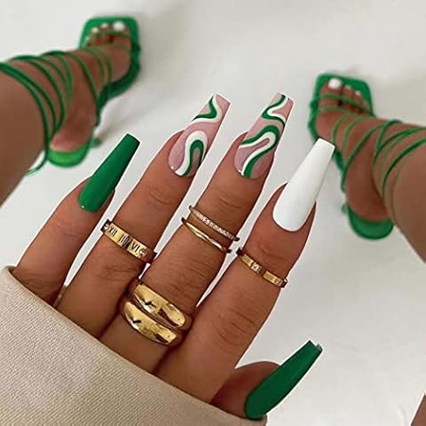 Vatocu St. Patrick's Day Square False Nails Short Green Gold Press on Nails French Leaves Fake Nails Glitter Acrylic Stick on Nails for Women and Girls (24pcs) (Green 2) Cover