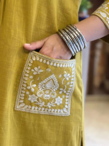 Image of Womens Cotton Slub 3 /4 Sleeves V Neck Co-Ord Set Featuring Floral Print Design On The Hem of The Sleeves and On The Pockets 2 Piece Ethnic Wear