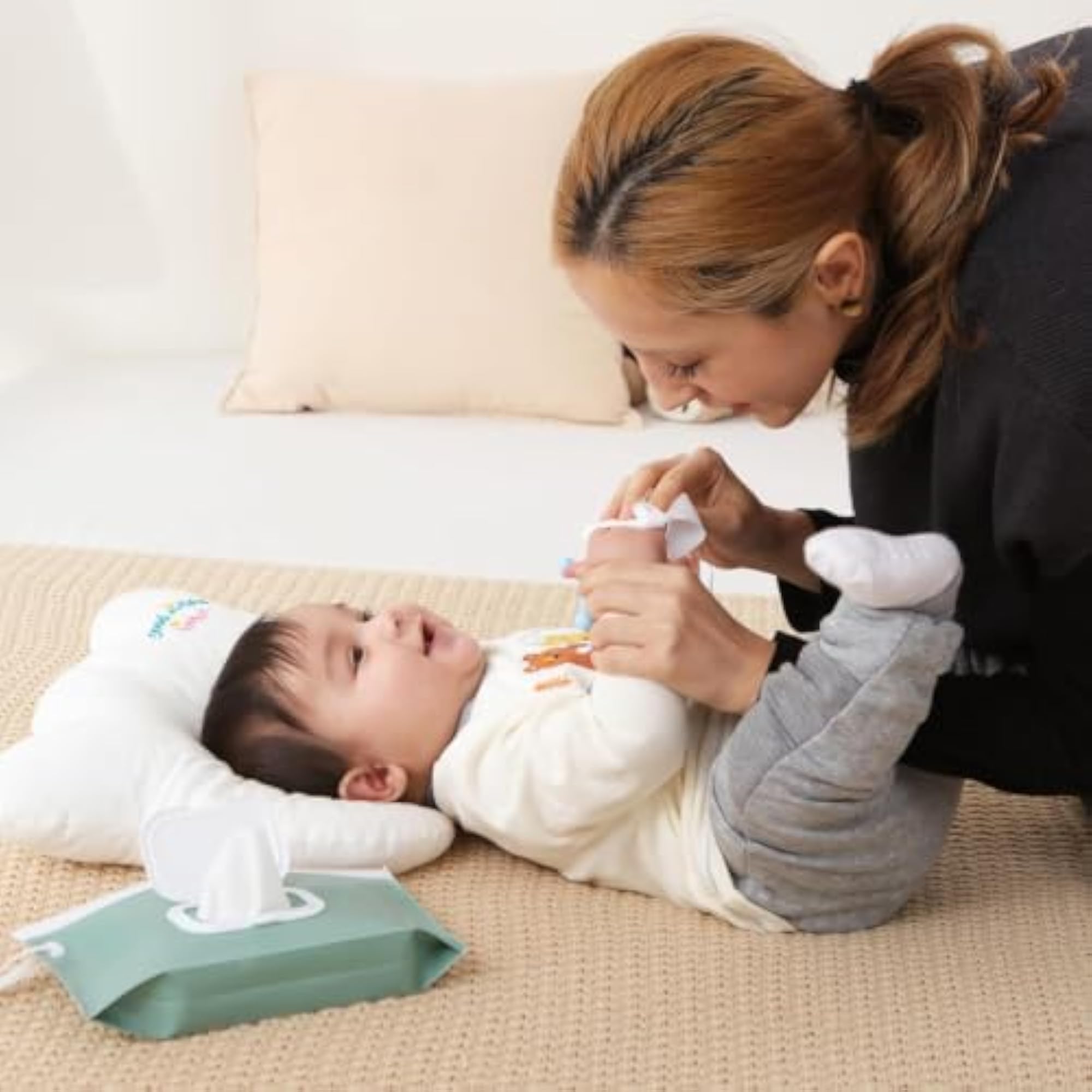 Facial Tissue Pouch 60pcs Soft and Absorbent Wipes