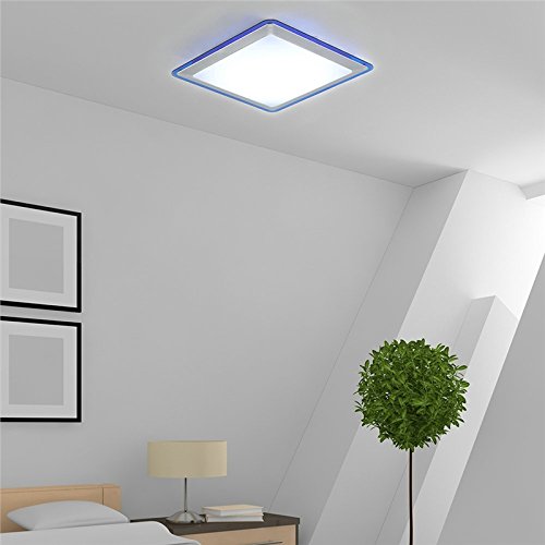 Plafonnier LED 12W Blanc Chaud carré pour illuminer un couloir sombre