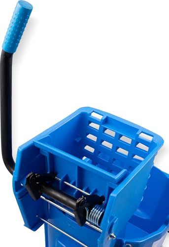 Carlisle 26-Quart Commercial Mop Bucket with Wringer