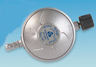 CARAVAN / MOTORHOME CAMPING GAZ SCREW ON REGULATOR