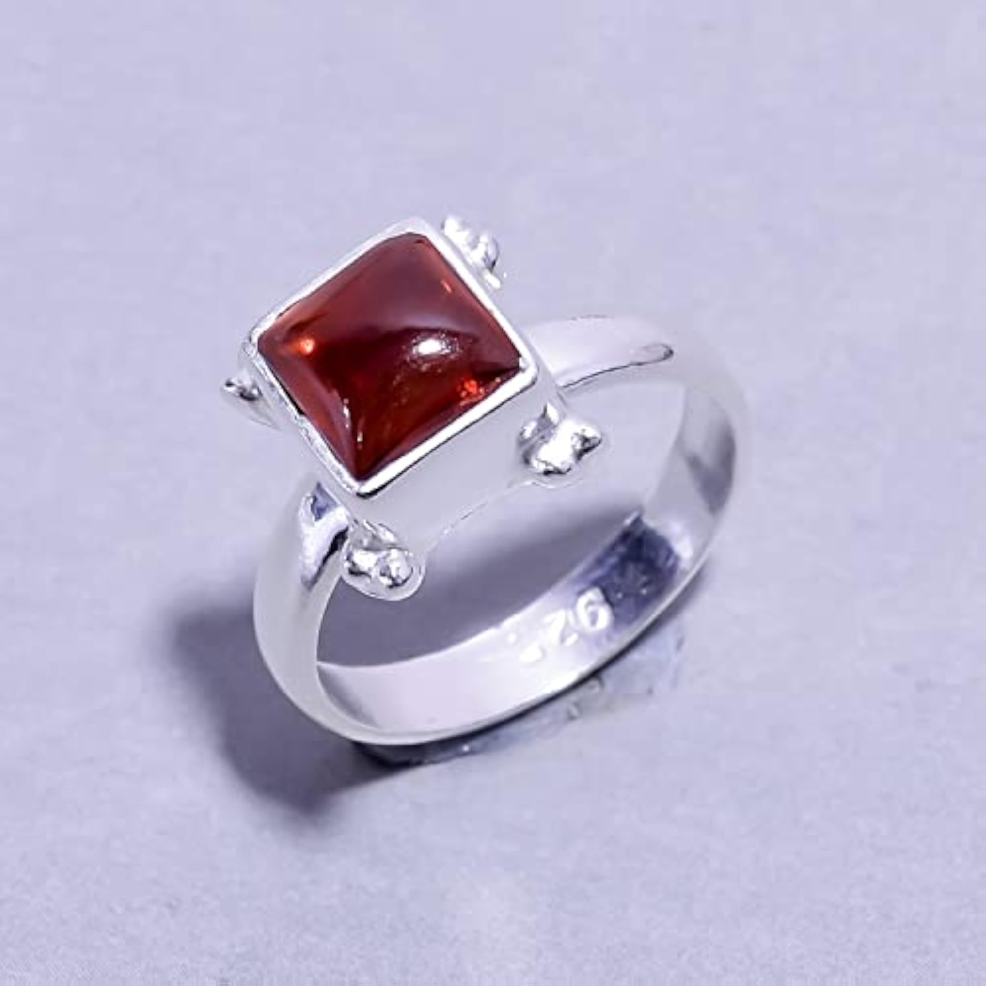 Superb Mozambique Garnet Square Shape Gemstone Ring