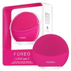 FOREO LUNA mini 3 Ultra-hygienic Facial Cleansing Brush – All Skin Types – Face Massager for Clean & Healthy Face Care – Extra Absorption of Facial Skin Care Products – Waterproof – Fuchsia