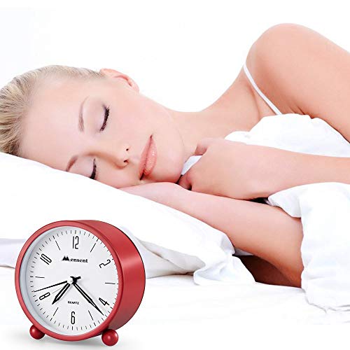Analog Alarm Clock, Mensent 4 Inch Round Silent Alarm Clock Non Ticking, Night Light, Snooze, Battery Powered Silent Alarm Clock, Simple Design Besidedesk Alarm Clock (Red) #TOP5