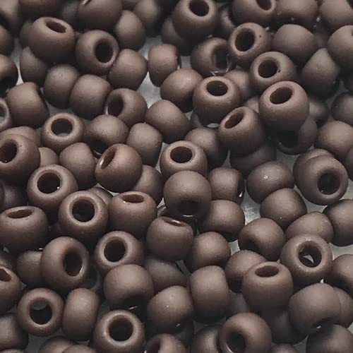 10 g TOHO Round Seed Beads Rocailles, Size 11/0, Opaque Frosted Oxblood (# 46F), Japan, Glass — image 1