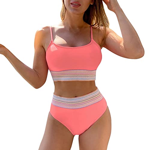 Bikini push up pour femme pour sublimer les petites poitrines au bord de la piscine