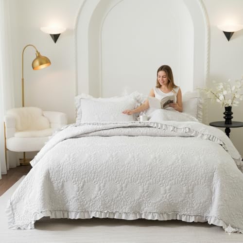 Image of BOV Stonewashed Ruffle Quilt Set, Vintage Farmhouse Bedding with Shams, Floral Cottage Style Bedspread, Soft Breathable Bedding for French Country & Shabby Chic Bedrooms