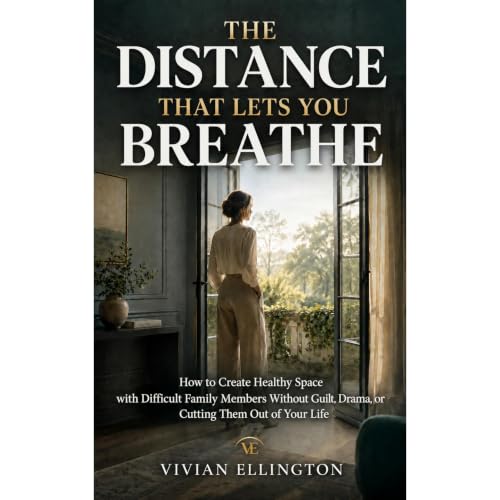 THE DISTANCE THAT LETS YOU BREATHE Audiolibro Por VIVIAN ELLINGTON arte de portada