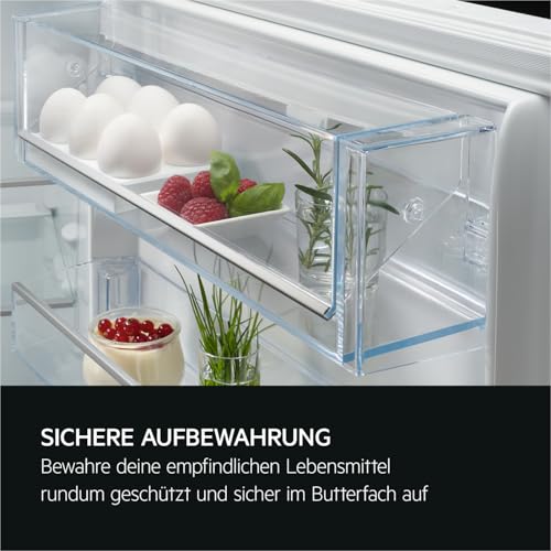 AEG Einbau-Kühlschrank 88cm mit 4-Sterne-Gefrierfach, Serie 5000 OptiSpace: 1x vielfach verstellbare & 1x teilbare Glasablage, großer Kühl- (104L) & Gefrierraum (14L), LCD-Display, Festtür, TSF5O88WDF