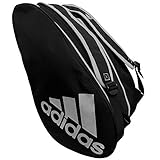Diferentes agarres, con opción de llevarlo con el asa de la parte de arriba o en modo mochila.