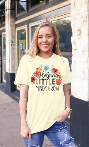 Teacher Shirt Women Wildflower Teacher Shirts Helping Little Minds Grow Kindergarten Teacher Tee Inspirational Tops3