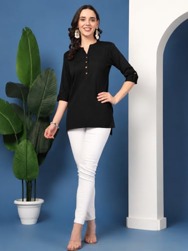 Image of Pistaa's Women's Cotton Relaxed Fit Short Kurti