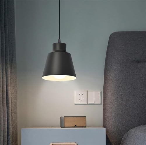 Lámpara de techo industrial con sofisticado acabado negro mate para interiores selectos 2