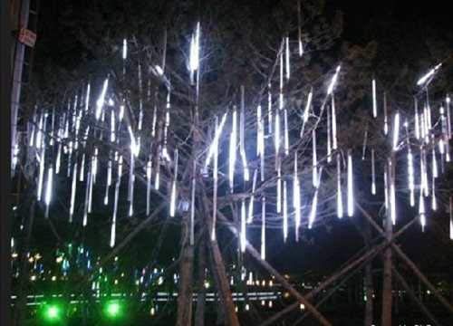 Cascata Tubo Pisca Pisca Chuva De Gelo Meteoro 96 Leds Branco Natal