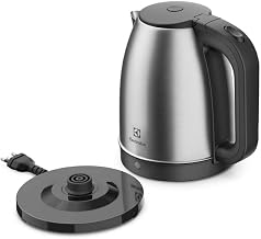 Chaleira jarra eletrica Electrolux desligamento automatico capacidade 1,8L facil abertura tampa alça ergometrica EEK10 inox 127v