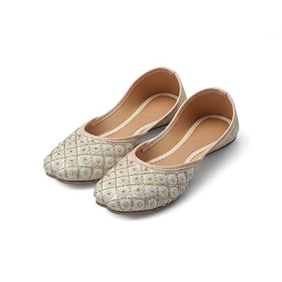 New Women Handmade Work Punjabi Jutti & Mojari | Fancy Jutti|Girlish Jutti| Sippi Jutti (White, UK Footwear Size System, Adult, Women, Numeric, Medium, 5) : Amazon.in: Shoes & Handbags
