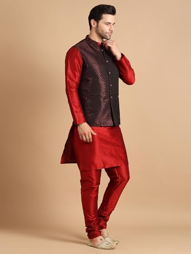 Image of men's Silk Blend Kurta Pejama & Waistcot Set
