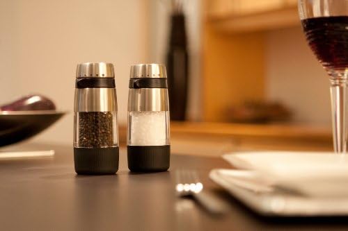 OXO Good Grips Accent Mess-Free Pepper Grinder