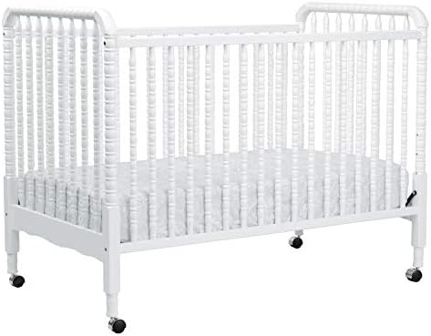 DaVinci Jenny Lind 3-in-1 Convertible Crib in White, Removable Wheels, Greenguard Gold (Mattress Not Included)