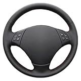 DISEÑO DE MODA: La funda universal para volante le da un color vibrante a tu coche. Este artículo no solo lo protege, sino que también realza la apariencia del interior. Cuando se ensucia, es fácil de quitar y lavar con agua moderada y detergente suave. Un cepillado suave la mantendrá suave y fresca.