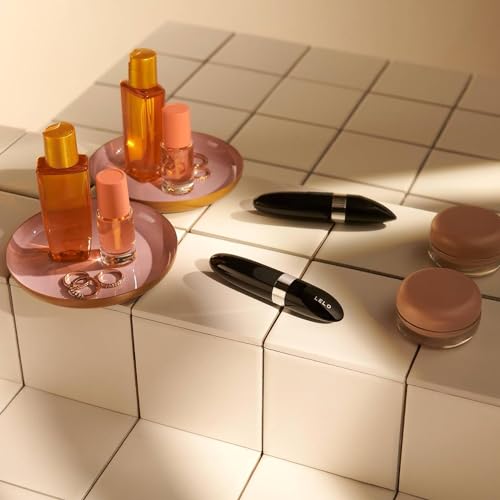 LELO (レロ) MIA 2 リップ型バイブ - 女性用ローター、USB充電式アダルトグッズ、バレない 大人のおもちゃ女性用バイブ (ペタルピンク) - 画像5