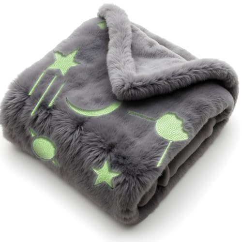 Feluna® Kuscheldecke Kinder 150x200cm grau, leuchtet im Dunkeln, Sterne | Nimmt Angst vor der Nacht, magische Leuchtdecke, extra weiche Wolldecke Jungen & Mädchen, 100% flauschiges Coral-Fleece