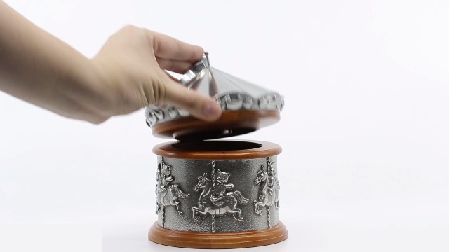 Amazon.com: Royal Selangor Hand Finished Teddy Bear's Picnic