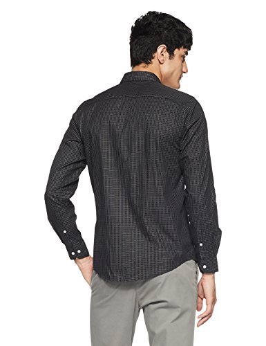 Image of Peter England Men's Solid Slim Fit Polo