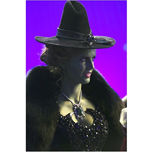 Rebecca Mader 8x10 Photo Once Upon a Time The Devil Wears