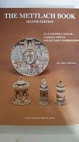 The Mettlach Book: Illustrated Catalog, Current Prices, Collector's Information = Das Mettlach Buch : Katalog Mit Abbildungen, Gegenwartige Preise, 0961413018 Book Cover