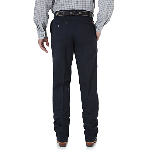 Wrangler Men's Riata Pleated Front Casual Pant