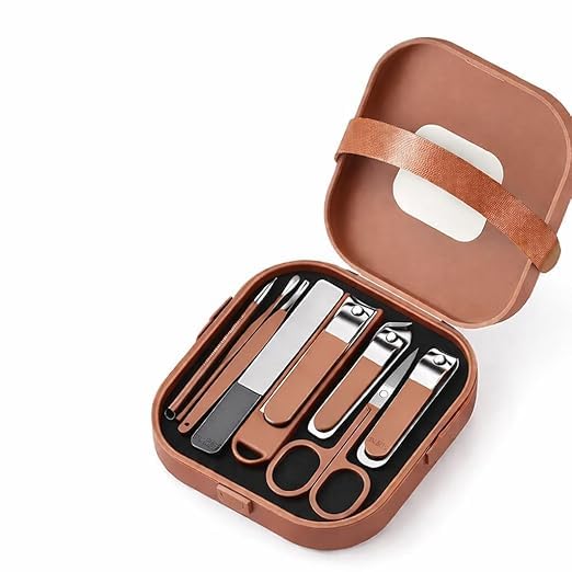 7 Pcs Manicure & Pedicure Kit, Stainless Steel Nail Clipper Set with Grooming Tools, Non-Slip Handles, Personal Care Nail Cutter Kit With Portable Case for Men & Women (Brown)