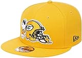 Hochwertige Applikation mit Snoopy und Woodstock auf der Vorderseite. Snoopy Schriftzug und NFL Shield auf der Rückseite. Gesticktes Teamlogo auf der rechten und New Era Flag auf der linken Seite.