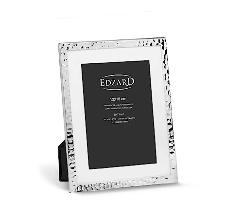 EDZARD Marco de fotos Fano para foto de 13 x 18 cm, con paspartú, plateado, protegido contra el deslustre, incl. 2 colgadores, portafotos para poner abajo o colgar en la pared