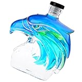 Captive avec la construction en verre soufflé à la main de la carafe à whisky Seahawk et la tête finement sculptée, incarnant la force tout en aérant les esprits pour une saveur améliorée