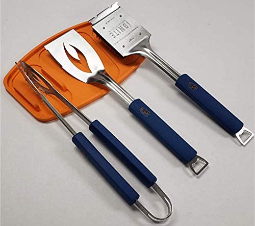 Ignite Silicone Grilling Trivet Is A 100% Nonslip Silicone Tool That Holds Tongs, Spatula & Basting Brush Preventing Them From Contamination On The Grill's Surface And Also Keeps Your Grill Clean. #TOP3