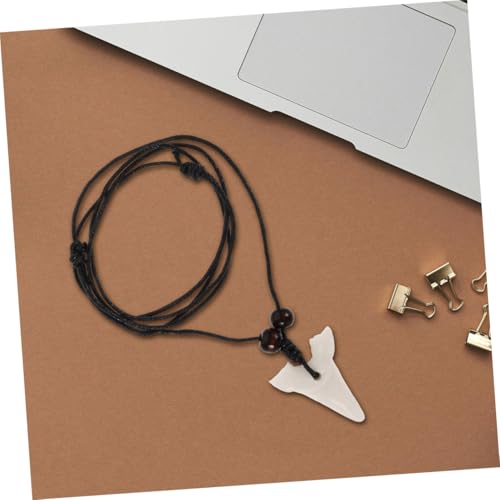 VALICLUD 2Stücke Haifischzahn-halskette Unisex Dekorativer Anhänger Resin Vielseitig Tragbar für Männer und Frauen für Partys und Alltag Einzigartiges Design