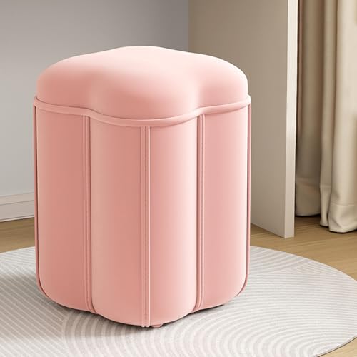Pouf en velours de coiffeuse : le confort pour salle de maquillage