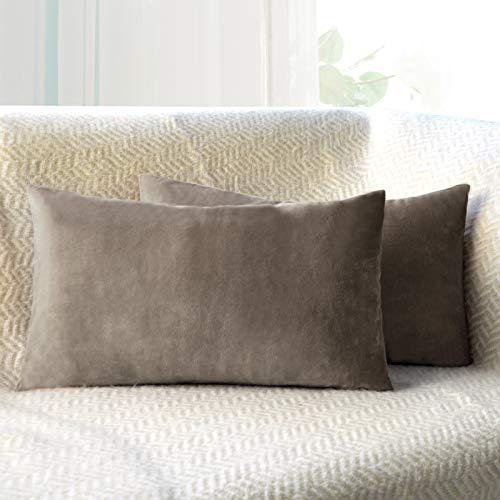 Fittia Superweich Kunstfell Zierkissenbezüge Sofakissenbezüge Couchkissenbezüge Dekokissenbezüge 2-er Set für Sofa Couch Deko Kissen, Kaffee, 30 x 50 cm Cover