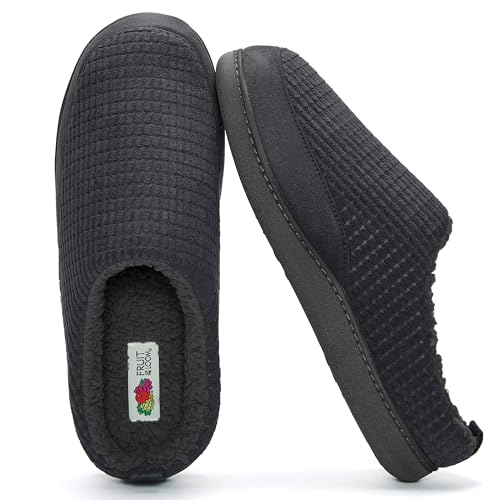 Fruit of the Loom Men's Waffle Clog Slippers - Fleece, Memory Foam Sole, Charc, 7-8