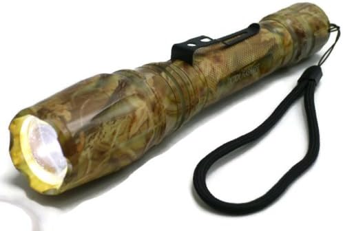 CAMO TELESCOPIC ZOOM FLASHLIGHT (700 Lumens)